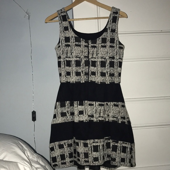 dress for girls - Picture 2 of 2